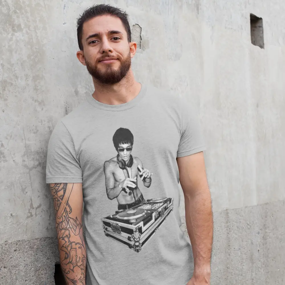 Light gray DJ Bruce T-Shirt featuring Bruce Lee in a stylish turntable pose